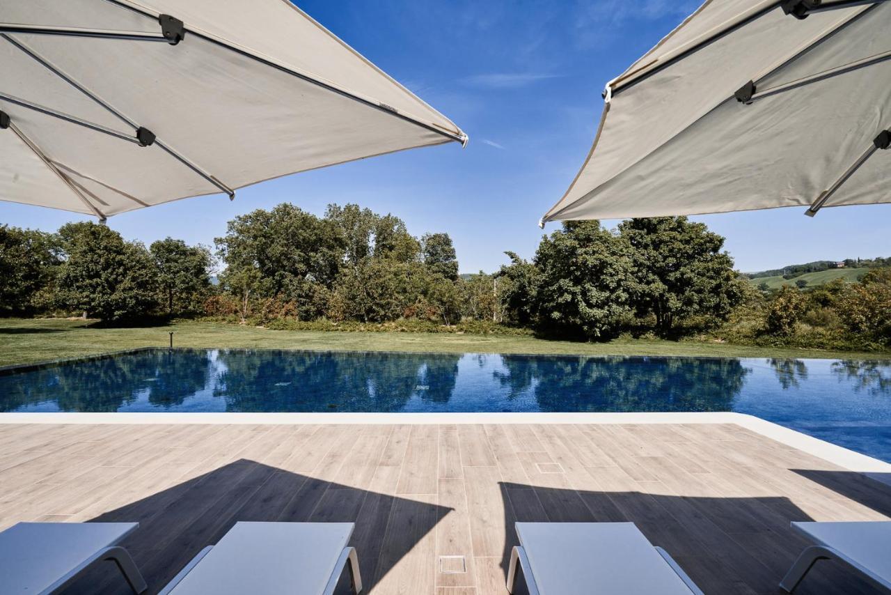 Borgo Lanciano Hotel Castelraimondo Bagian luar foto