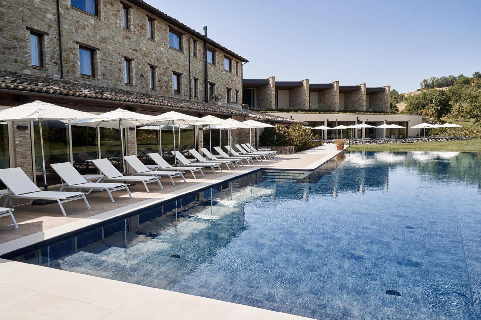 Borgo Lanciano Hotel Castelraimondo Bagian luar foto