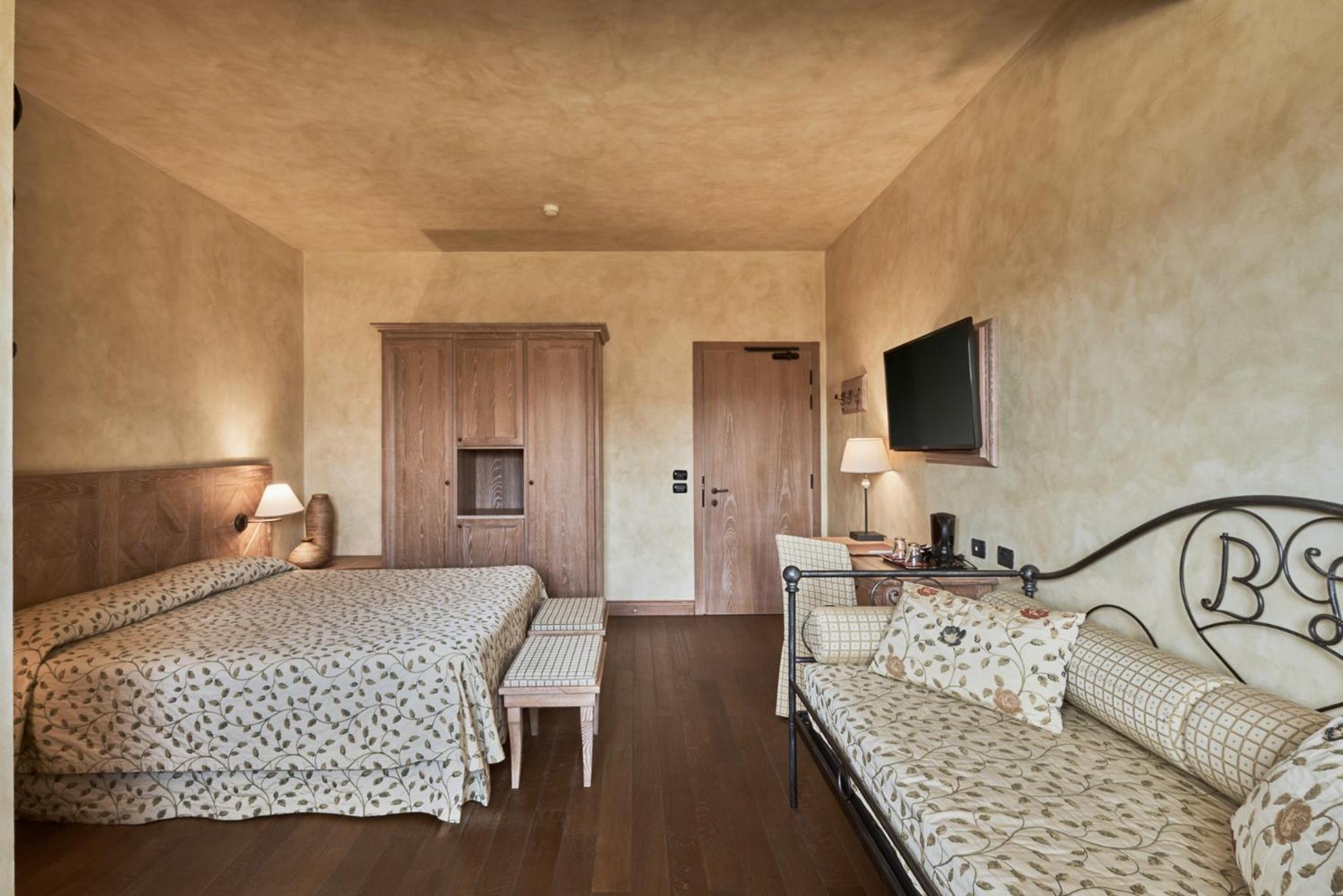 Borgo Lanciano Hotel Castelraimondo Bagian luar foto