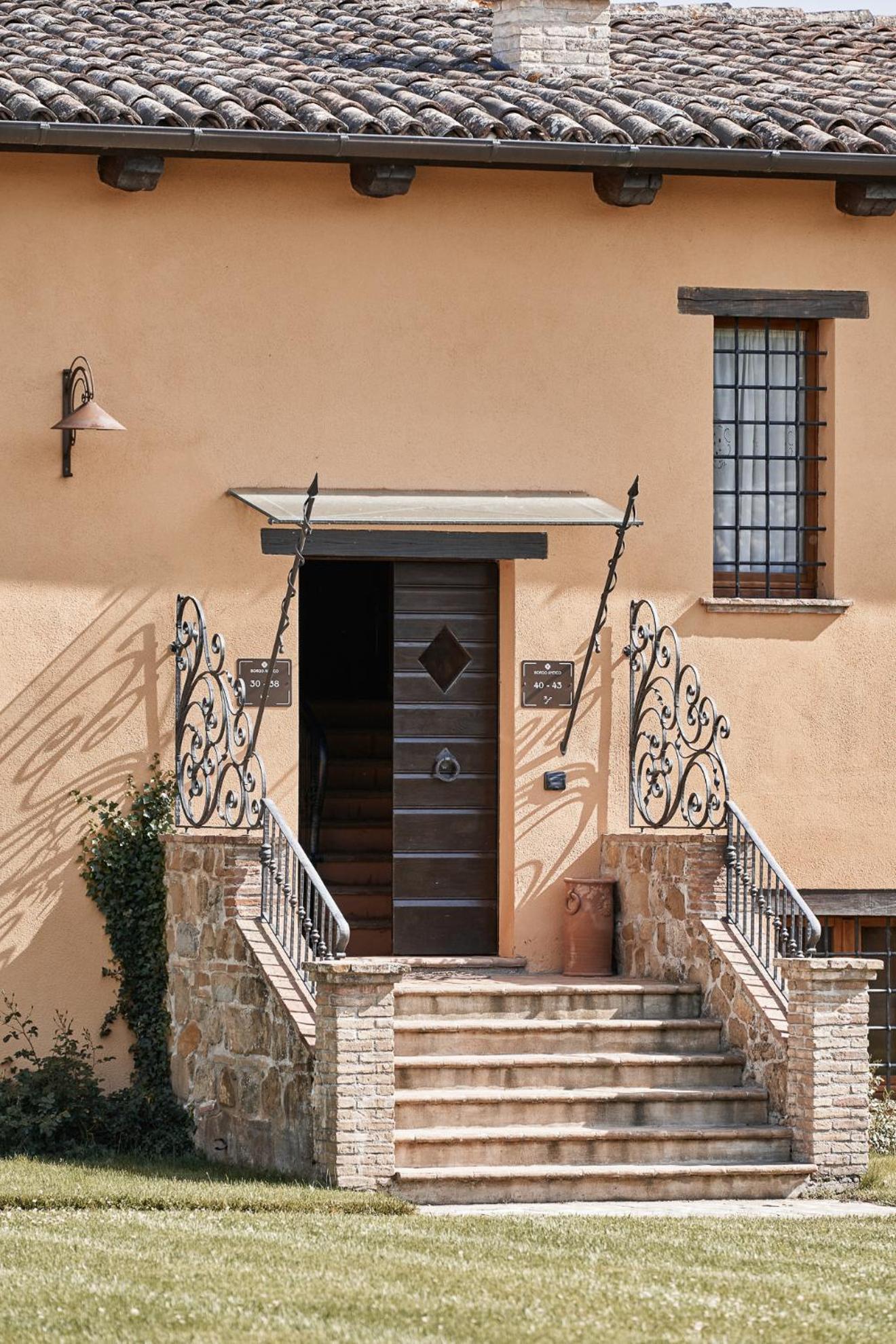Borgo Lanciano Hotel Castelraimondo Bagian luar foto